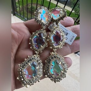 Final Sale ❤️ Kendra Scott Aria Clip on Earrings iridescent